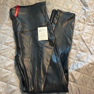 Spanx Faux Leather leggings- Petite